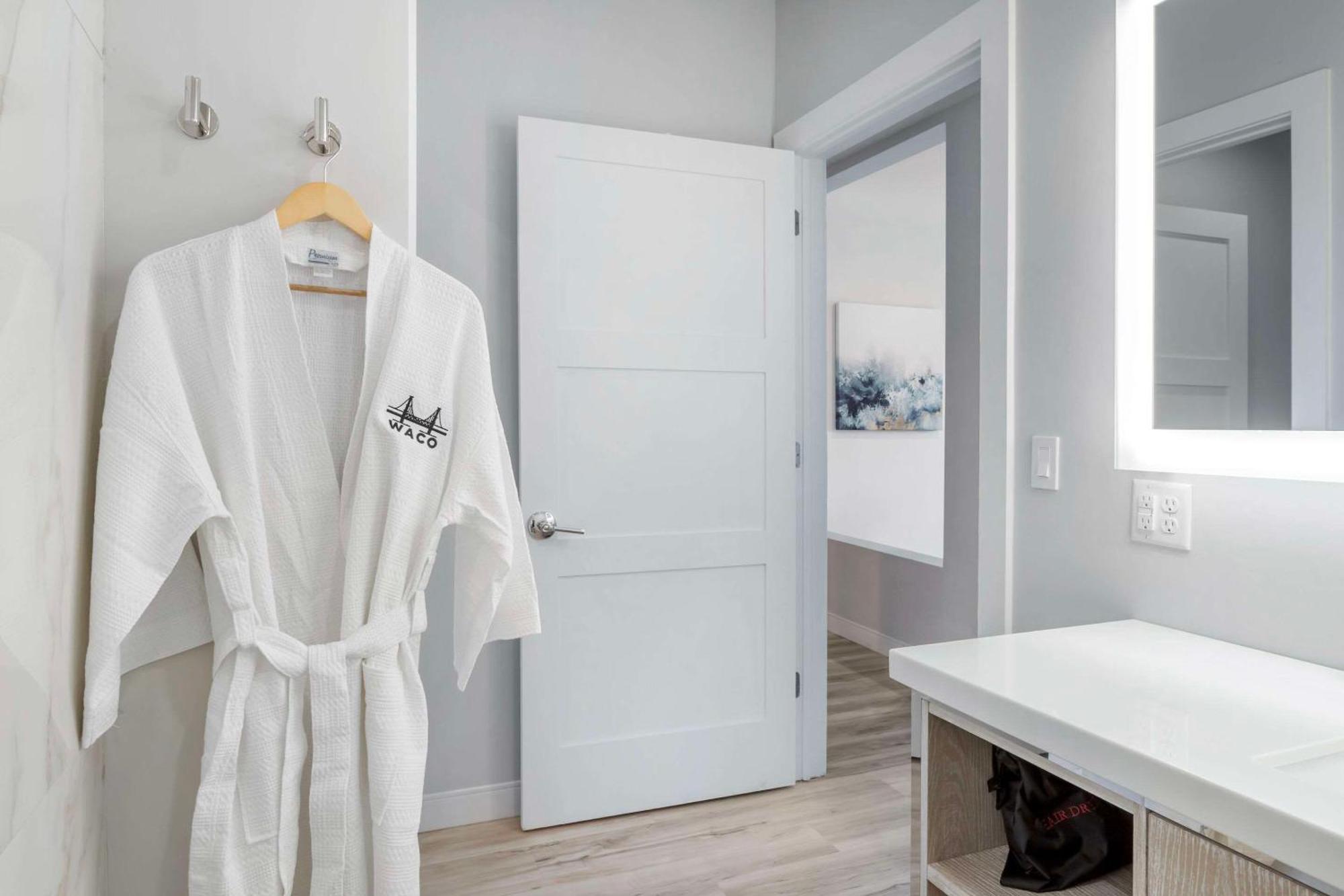 Cambria Hotel Waco University Riverfront Luaran gambar