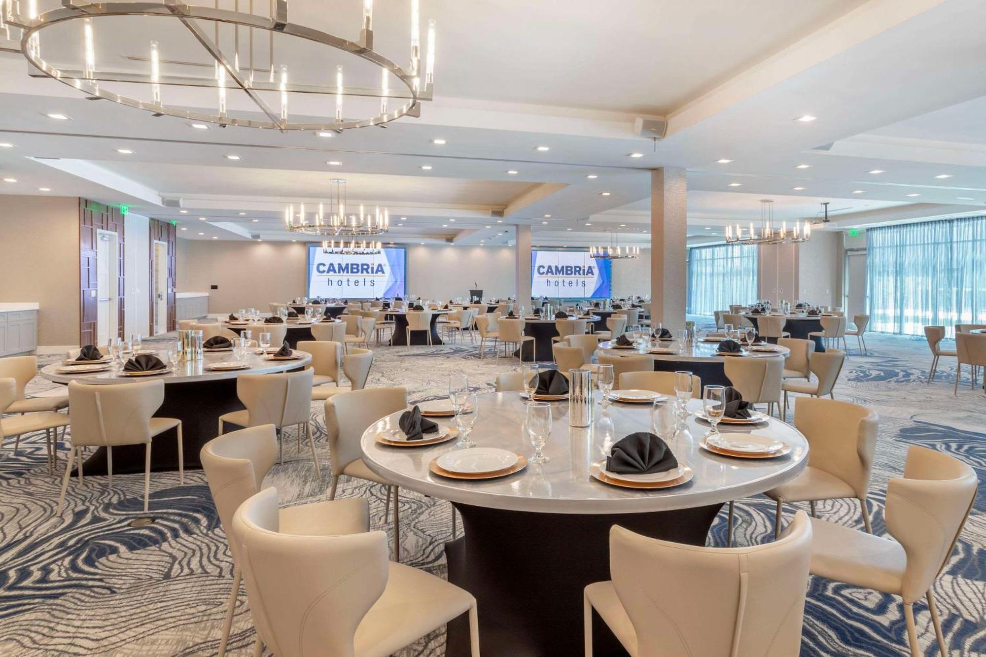 Cambria Hotel Waco University Riverfront Luaran gambar